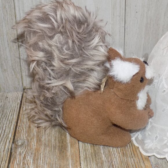 SQURRIEL HOLIDAY WOODLAND RUSTIC FORREST ANIMAL * - Picture 6 of 8
